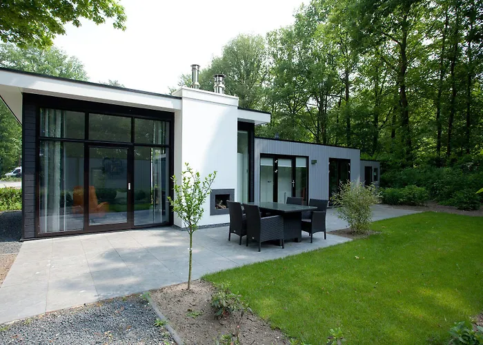 Europarcs Maasduinen פארק נופש 4*